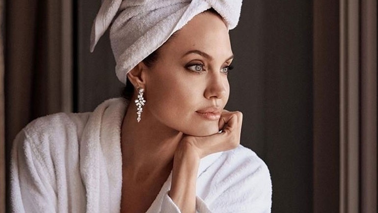 Angelina Jolie για το διαζύγιο της από τον Brad Pitt: Αισθανόμουν χαμένη