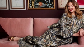 «Flower Home»: Η Drew Barrymore λανσάρει την πρώτη της συλλογή για το σπίτι με vintage και bohemian πινελιές