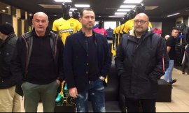 ARIS FC: Παρών στα χθεσινά εγκαίνια της Μπουτίκ Καραμανλής, Παπαδόπουλος και Αλεξιάδης.